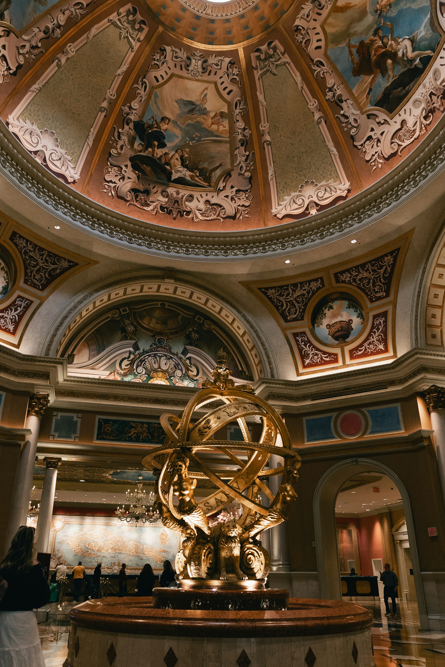 Díszes történelmi casino enteriőr